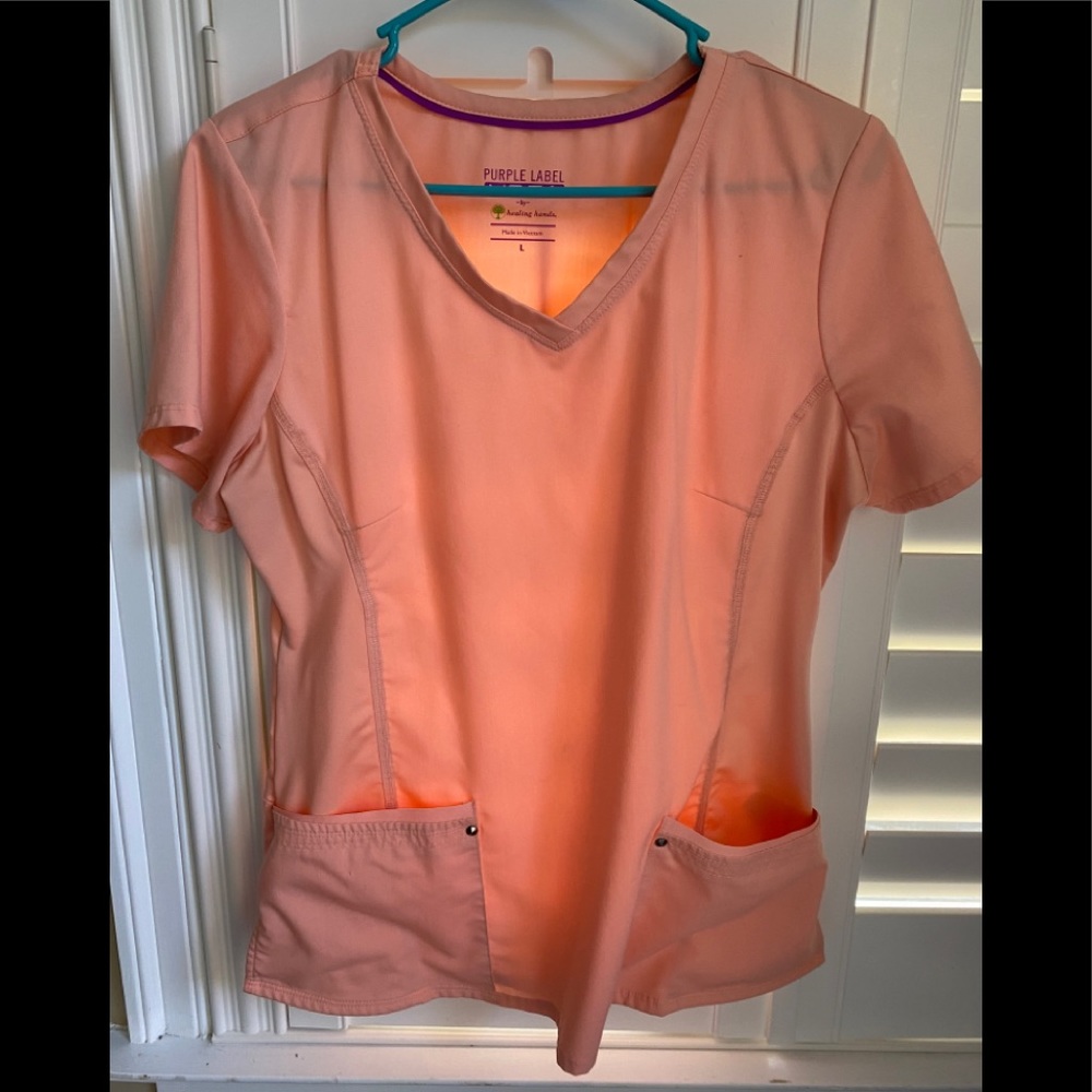 Scrub set